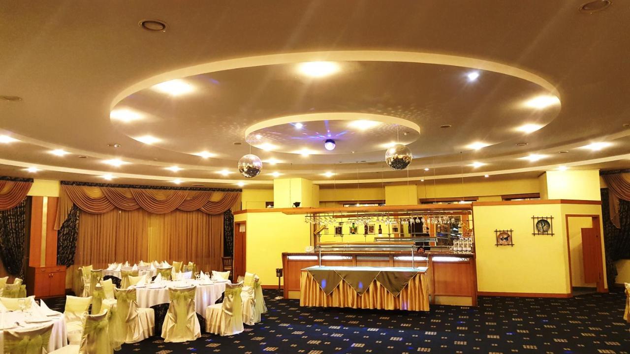 Expo Hotel Tashkent Exterior photo