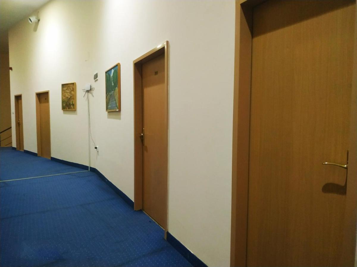 Expo Hotel Tashkent Exterior photo